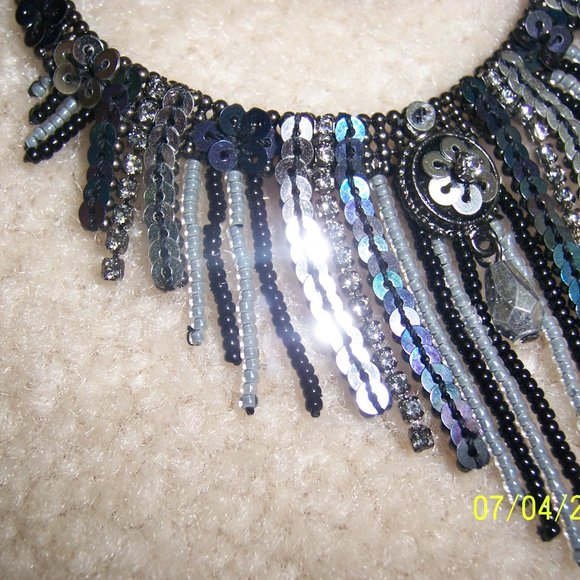 SATELLITE PARIS BEAD, SEQUINS & CRYSTALS FRINGE BRACELET - Picture 3 of 5